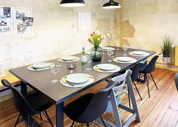 Platanenblick In An Der Elbe * Schönebeck