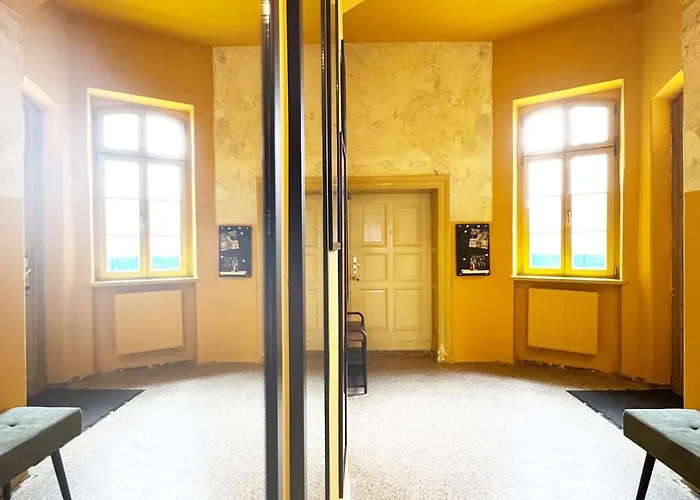 Platanenblick In An Der Elbe * Schönebeck